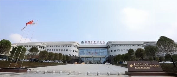 1691720021523446.jpg 襄陽市中心醫(yī)院保安服務